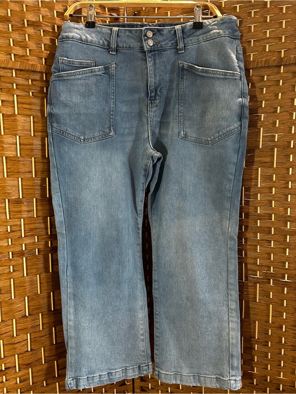 Kensie Jeans Savannah High Rise Flare Crop Jeans Size 12/31 Light Wash Vintage